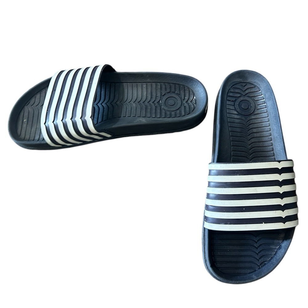 Hunter Sz. 9 slides great condition